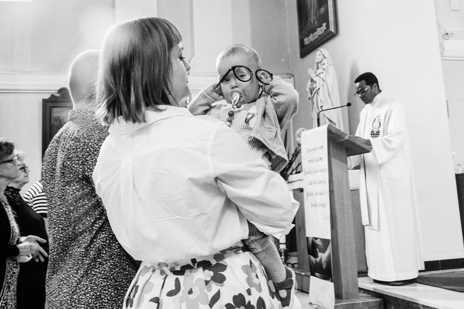 Fotografiranje krštenja ZagrebMaMagare Ivana Alerićobiteljska dokufotografija